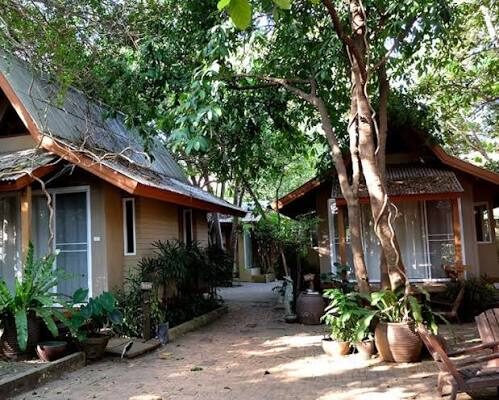 Beach Garden Bungalows along a garden path